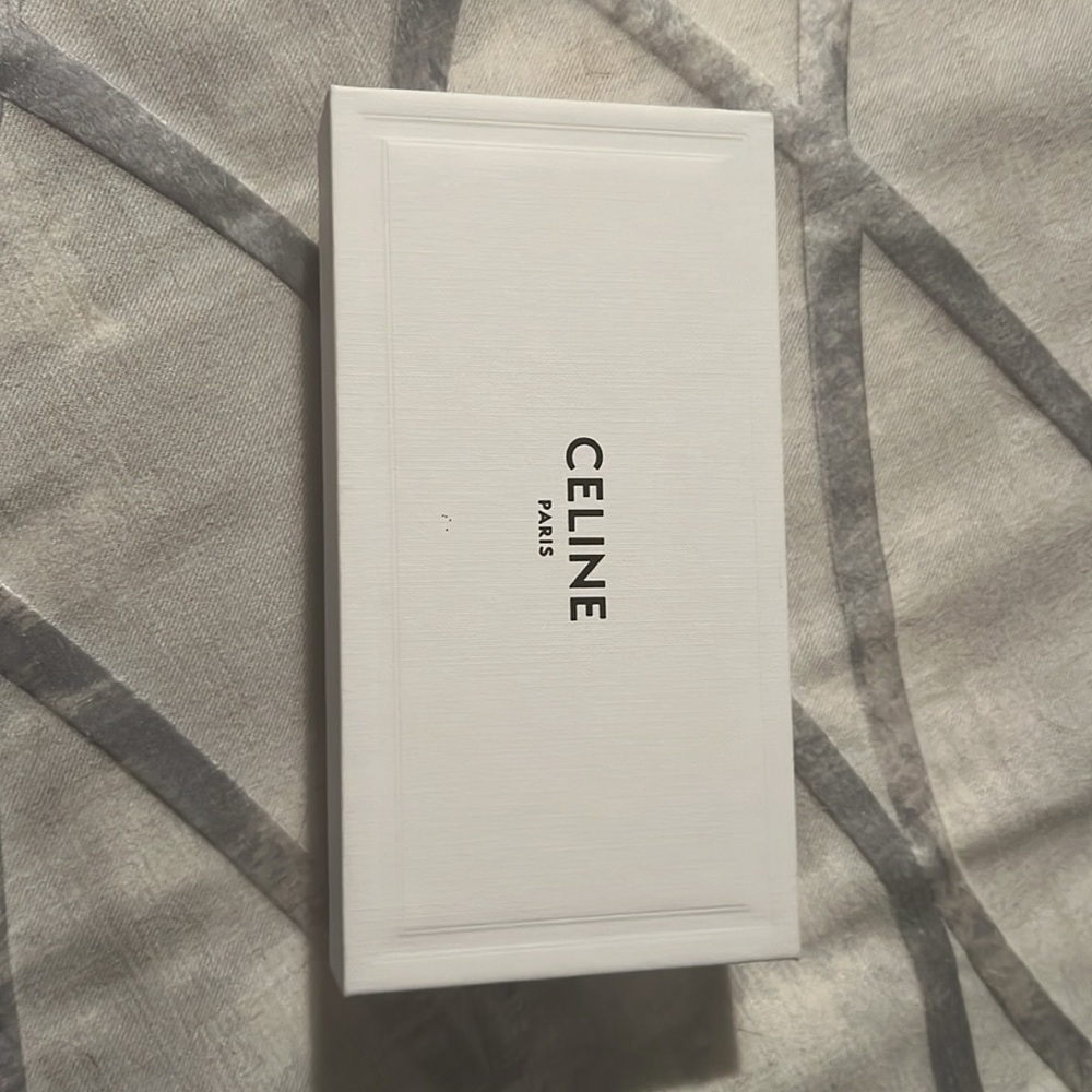 COPY - Celine Sunglasses white gift box - Picture 4 of 5